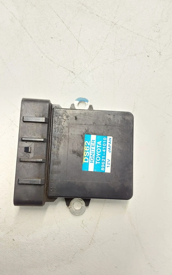 2000 Toyota Sienna Igniter Control Unit OEM 89621-41010 - Image 1 of 4