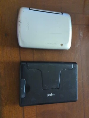 Palm Tungsten E2 Handheld PDA With Keyboard Aluminum Case, Stylus Tested Working - Image 1 of 4