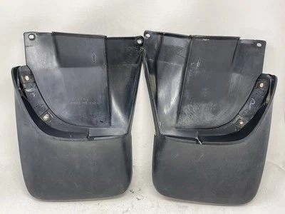 1997-2001 HONDA CRV CR-V REAR LEFT DRIVER & RIGHT PASSENGER MUD FLAP SPLASH - Image 1 of 4