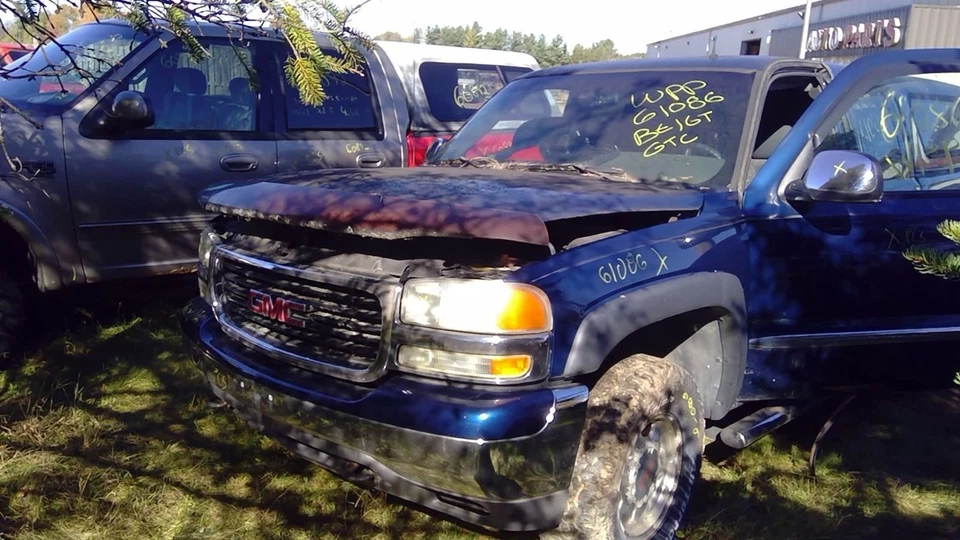 Radiator ID 15193110 Fits 99-04 SIERRA 1500 PICKUP 4330528 Foto 1 de 4