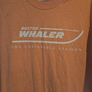 Boston Whaler Shirt Mens XL Salmon Boats Logo Graphic Tee New Nautical - Picture 1 of 7