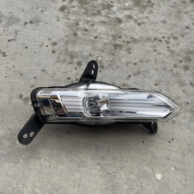 2018 - 2022 福特 EXPEDITION 前右乘客侧雾灯原始设备制造商 — 第 1/4 张图片