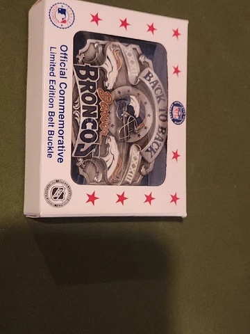 NFL Denver Broncos Ltd Edition Belt Buckle 2385 of 10,000  1998 Siskiyou Pewter Cover