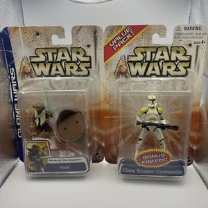 Yoda & Clone Trooper Commander Value 2 Pack - Star Wars Clone Wars 2003 Hasbro - Picture 1 of 5