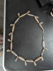Collar de cuentas de vidrio de colección con tubo de vidrio artístico soplado a mano y gota lagrimal 32 pulgadas de largo - Imagen 1 de 10