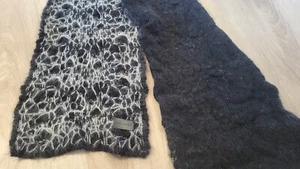 SaintLaurent MACCESS BUFANDA BLANCO Y NEGRO ESTAMPADO PALMEADO BLANCO Y NEGRO Lana - Imagen 1 de 4