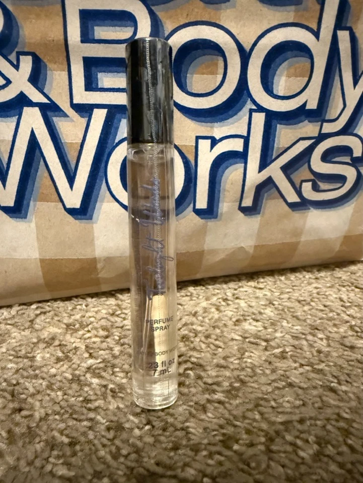 Spray perfume tamaño viaje Bath & Body Works 0,23 oz - NUEVO - VARIOS AROMAS Foto 1 de 1