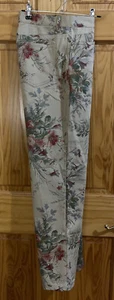 Chaps Women’s Beige Floral Jeans Pants Size 10, 32X29 - Picture 1 of 6
