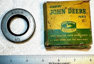 Vintage OEM John Deere N7174D Oil Seal NOS (G) - Picture 1 of 4