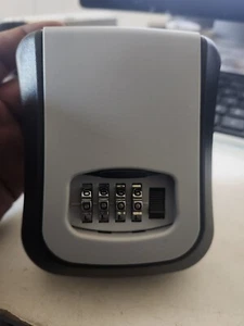 4 Digit Key Safe Box Wall Mounted Outdoor High Security Code Lock Storage Home - Picture 1 of 4