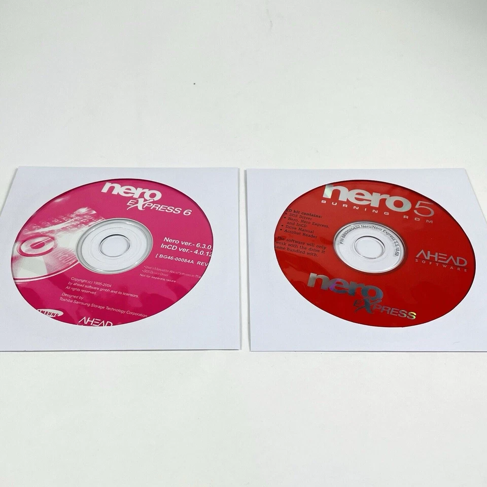 Discos de software Nero 5 Burning Rom y Nero Express 6 CD-ROM de Ahead Software Foto 1 de 4