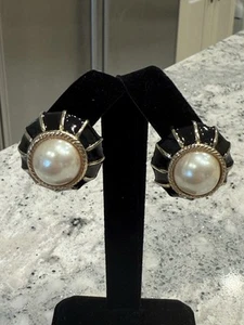 Vintage Gay Boyer Signed Black Enamel Faux Pearl Clip On Earrings Art Deco - Picture 1 of 9