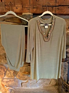 Slinky Brand Embellished Tunic Pant  Set Olive Green Sz P1X Petite 1X  Women VTG - Picture 1 of 11