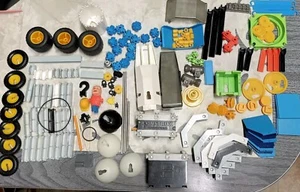 Vintage 1980's Fisher-Price Construx Large Lot Of Mixed Parts - Wheels & More - Picture 1 of 12
