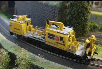 CATENARY OVERHEAD CRANE MOW PLASSER & THEURER CAR non-POWERED HO Scale NEW KIT - Image 1 of 4