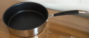 JOHN LEWIS 'THE PAN' STAINLESS STEEL NON-STICK SAUTE PAN 25cm - RRP £55.00 - Picture 1 of 4