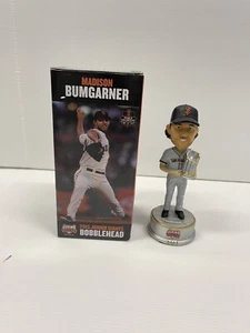 2015 JUNIOR GIANTS BOBBLEHEAD NODDER MADISON BUMGARNER San Francisco Giants - Picture 1 of 16