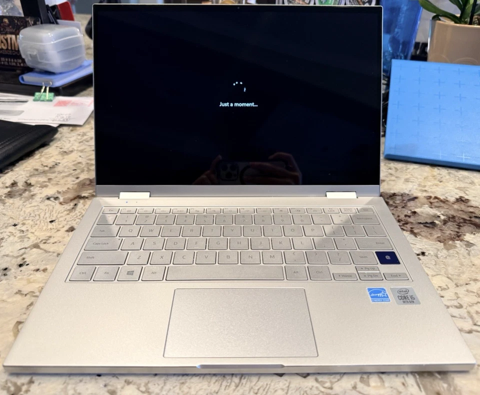 Samsung Galaxy Book Flex Alpha Laptop - 13.3" -2-in-1 - i5 - 8GB RAM - 256GB SSD - Image 1 of 4