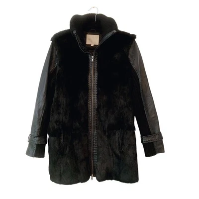 Abrigo Votre Nom Piel de Conejo y Cuero Negro Talla Grande Largo Cremallera Completa Foto 1 de 4