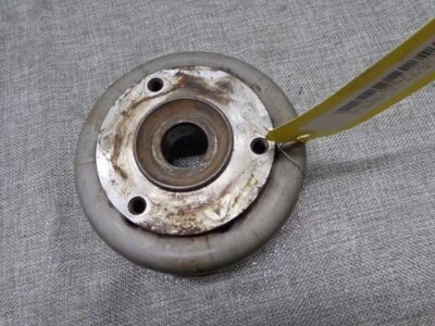 Ski-Doo MX Z 600 2002 Trail L/C volante OEM 410922937 Foto 1 de 4