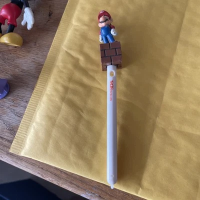 Nintendo DS Super Mario Stylus. Usado. En perfecto estado. Foto 1 de 2