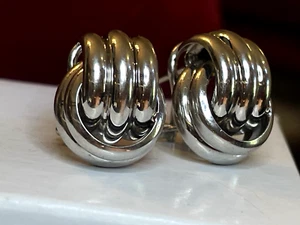 18k GOLD EARRINGS MADE IN ITALY 750 OMEGA BACKS 6.6 GRAMS 16 MM LOVE KNOTS - Picture 1 of 17