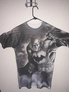 Batman T-Shirt Size Medium Black and White 1E - Picture 1 of 2