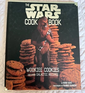 Wookiee Cookies : A Star Wars Cookbook by Robin Davis (1998, Hardcover) - Foto 1 di 2