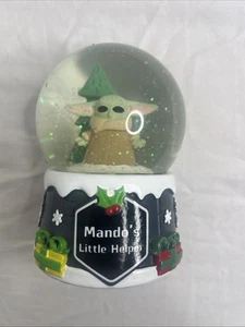 Baby Yoda Grogu Child Mando’s Little Helper Christmas Snowglobe Star Wars Disney - Picture 1 of 4