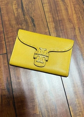Cartera de cuero Tory Burch Mcgraw amarillo mostaza Foto 1 de 4
