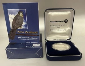 2006 New Zealand 7Silver Frosted Proof $5 Coin - New Zealand Falcon A7 - Picture 1 of 4