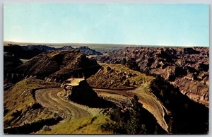 Glendive Montana Makoshika State Park Montana Badlands Dinosaur Fossils Postcard - Bild 1 von 2