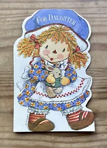 Gallant M Hughes Rag bambola figlia biglietto compleanno kitsch rustico spazzatura diario - Foto 1 di 5