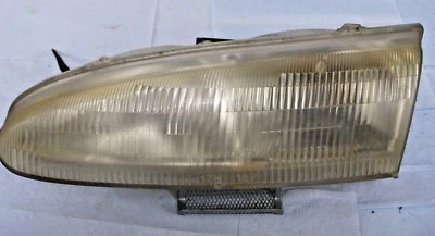 1995-1996-1997 FORD CONTOUR HEADLIGHT ASSEMBLY DRIVER'S SIDE 94BC-13005-A  - Image 1 of 4