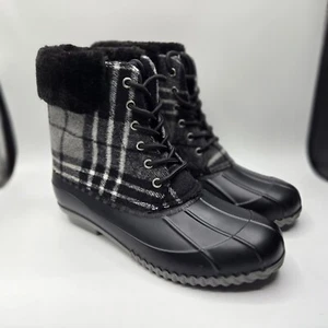 Women's Black Plaid Duck Boots Waterproof Size 10 Lace Up Winter Boots Brand New - Picture 1 of 8