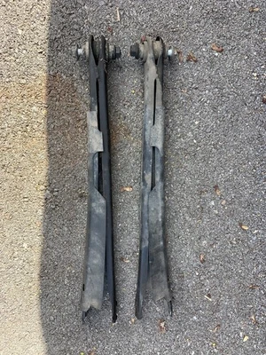 BMW E46 OEM Rear Lower Control Arms 2006 ZHP 330ci 99-06 325i 328i Pair w/ Bolts - Image 1 of 4