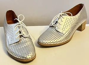 Jo Mercer Women’s Metallic Silver Leather Brogues Size 40 Lace Up Block Heel - Picture 1 of 10