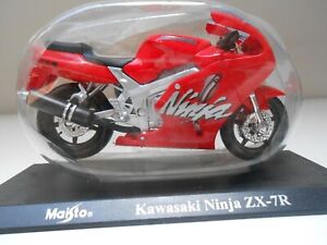 28 MOTO KAWASAKI NINJA ZX-7R 1/18 MAISTO MOTOCICLETA BIKE 1:18 MOTORBIKE BIKE AL