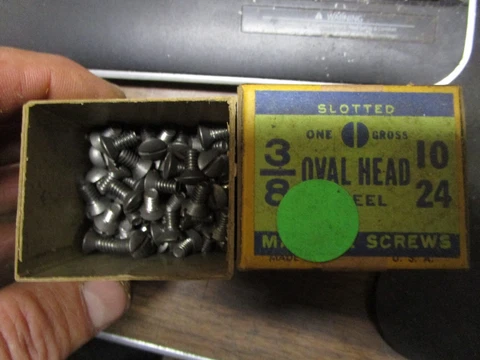 144 Vintage CENTRAL #10-24 TPI X 3/8" OVAL Head Slotted Steel Machine Screws USA Cover