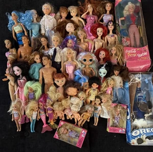 #2 Riesiges gemischtes Modepuppen-Set Vintage bis jetzt Barbie Jem lol Disney usw. - Bild 1 von 8