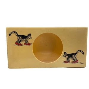 Vtg '80's B. Kliban Red Sneaker Cat Tissue Box Holder Cream Plastic - Picture 1 of 9
