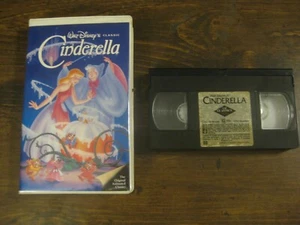 WALT DISNEY'S CINDERELLA Black Diamond Classic VHS 410 w/ Hologram & Red EMBLEM - Picture 1 of 8