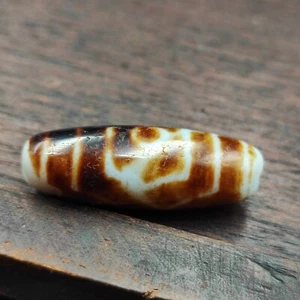 Rustic Charm Unique Himalayan Indo Tibetan White Agate Dzi Bead Amulet - Picture 1 of 13