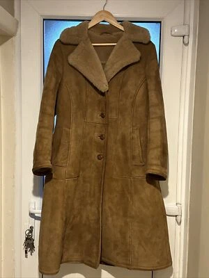 Vintage sheepskin coat Great Condition Size 14 - Image 1 of 4
