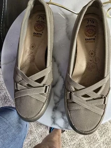 NEU Earth Spirit Damenschuhe 7,5 M Peni Slipper beige Leder runde Spitze bequem - Bild 1 von 10