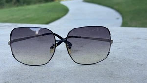 Charles & Keith Sonnenbrille Metallgestell mit Farbverlauf - Bild 1 von 6