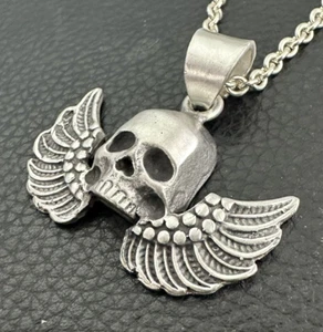 MJG STERLING SILVER WINGED SKULL PENDANT. BIKER. GUITAR PLAYER. 12.8 grams - Picture 1 of 5