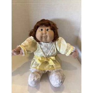 Vintage Cabbage Patch Doll 1978 1982 brown eyes dimples red corn silk hair - Picture 1 of 12