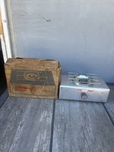 Estufa de picnic vintage Coleman de un quemador aluminio modelo 5404 - Imagen 1 de 12