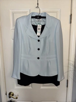 Le Suit Jacket/Skirt Suit, Wild Rose-2PC Women’s Size 18W Three Buttons Texture - Image 1 of 4